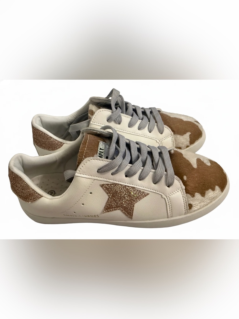 Simply Southern Women’s Sneakers in Size 9